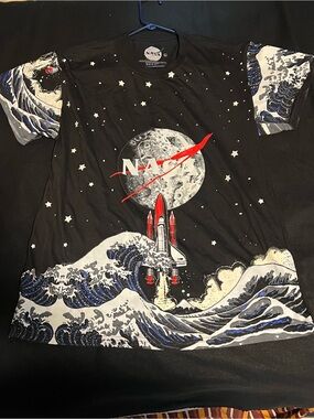 NASA Space Shuttle Graphic T-Shirt | L